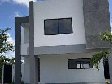 VENTA CASA EN CONKAL AL NORTE DE MERIDA