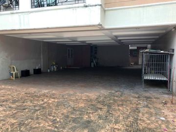 FOR RENT: 4-storey House near West Avenue, Quezon City