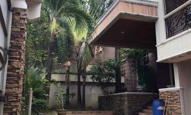 FOR RENT: 4-storey House near West Avenue, Quezon City