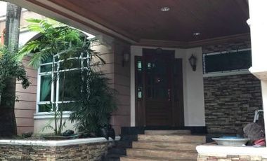 FOR RENT: 4-storey House near West Avenue, Quezon City