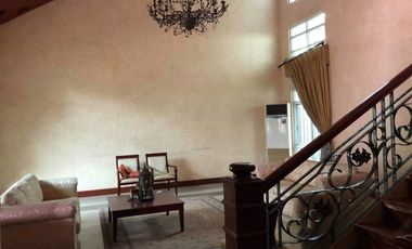 FOR RENT: 4-storey House near West Avenue, Quezon City