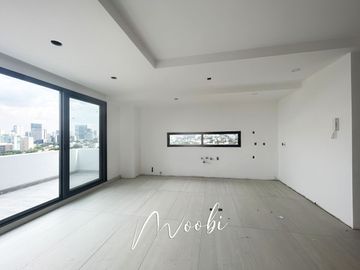 HERMOSO PENTHOUSE EN COLOMOS PROVIDENCIA