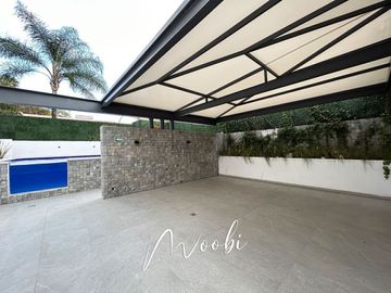 HERMOSO PENTHOUSE EN COLOMOS PROVIDENCIA