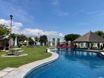 CASAS CON ALBERCA, A 8 MIN DEL CENTRO DE YAUTEPEC, MORELOS