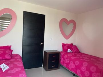 CASAS CON ALBERCA, A 8 MIN DEL CENTRO DE YAUTEPEC, MORELOS