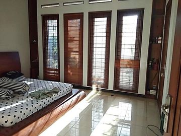 Rumah SiapHuni 2lantai di Cluster ParahyanganPermai Gegerkalong Ciwaruga