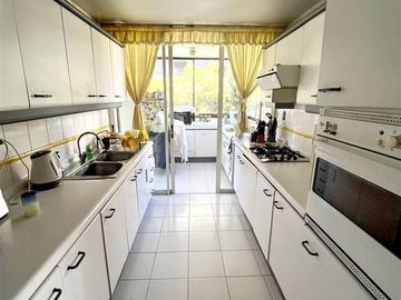 Departamento en Venta en San Sebastián /Isidora Goyenechea