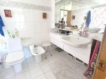 Departamento en Venta en San Sebastián /Isidora Goyenechea