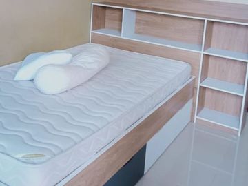 KOST ELIT 14 KAMAR DI KAWASAN MAJU DEKAT MALL DAN KAMPUS TERNAMA TEPI JALAN