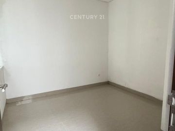 Rumah Dekat Bandara Cluster Green Crystal Summarecon Mutiara