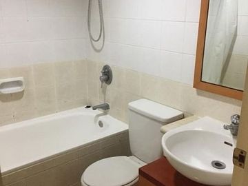Dijual Apartemen Batavia-Benhill Unit Full Furnish siap Huni!