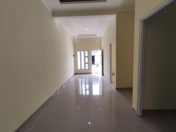 Rumah minimalis strategis, free biaya termasuk asuransi jiwa