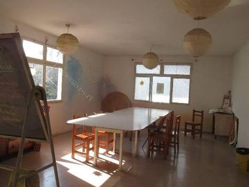 Dos enormes casas, más oficina en  esquina, Ñuñoa