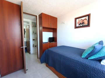 apartamento en venta en ricaurte. Cod V51847
