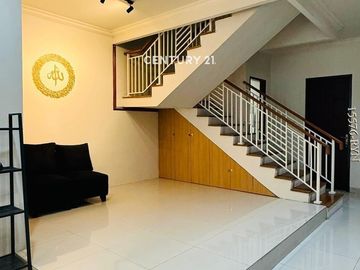 Di Sewakan Rumah Tropis Minimalis Full Furnished