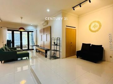 Di Sewakan Rumah Tropis Minimalis Full Furnished