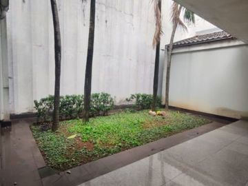 DIJUAL RUMAH / KANTOR di Jl KYAI MAJA, KEBAYORAN BARU, JAKSEL