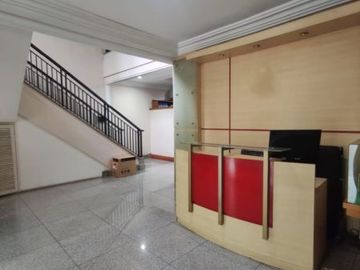 DIJUAL RUMAH / KANTOR di Jl KYAI MAJA, KEBAYORAN BARU, JAKSEL