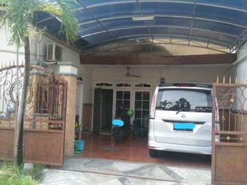 Rumah Griya Babatan Mukti V Hadap utara