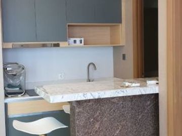 Disewakan Apartemen Taman Anggrek Residences, 1BR Furnish