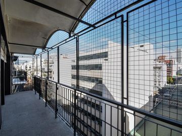 VENTA PISO 4 AMB. CON DEPENDENCIAS EN RECOLETA