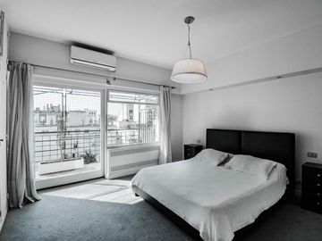 VENTA PISO 4 AMB. CON DEPENDENCIAS EN RECOLETA