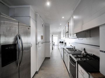 VENTA PISO 4 AMB. CON DEPENDENCIAS EN RECOLETA