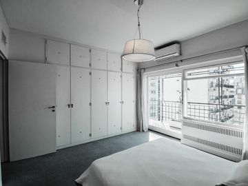 VENTA PISO 4 AMB. CON DEPENDENCIAS EN RECOLETA