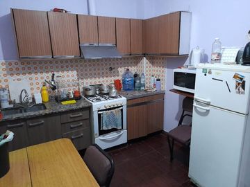 Casa para 2 Familias en venta en Villa Luzuriaga