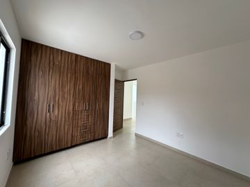 CASA EN PRIVADA EN VENTA CERCA DE MUÑOZ