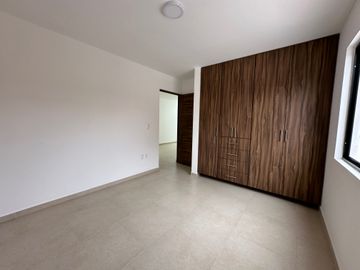 CASA EN PRIVADA EN VENTA CERCA DE MUÑOZ