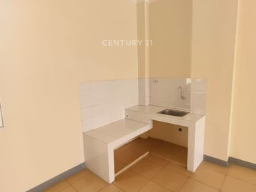 Ruko 4 Lantai Premium Di Emerald Kota Harapan Indah Siap Pakai