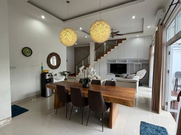 VILLA 2 LANTAI TAMAN BARUNA JIMBARAN BADUNG