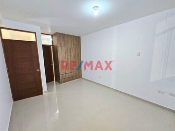 ✨ Descubre tu futuro hogar en el corazón de Castilla, Piura. ✨

🏠 Esta moderna casa urbana de **2 pisos** te espera con un espacioso terreno de **12