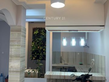 Rumah Baru Ada Kolam Renang Pribadi Di Megapolitan Cinere Estate