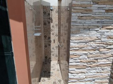 Amazing Ballenita House - Custom Designed: Se Vende Casa Cerca del Mar en Ballenita