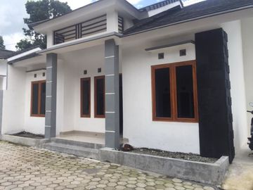 Bisa KPR Rumah Jogja Dijual Tipe 70/100 di Ngemplak Sleman