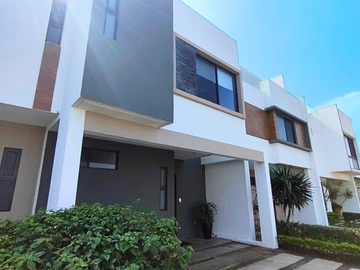 -Casa en Venta, Residencial Cumbres II, Carr. San José Novillero, Boca Del Río.