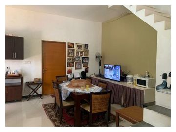 RUMAH LOKASI DI KAWASAN CINERE DEPOK