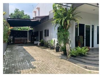 RUMAH LOKASI DI KAWASAN CINERE DEPOK
