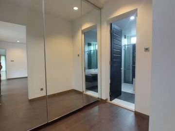 Rumah di Jalan Bangka Kemang, Jaksel. Tanah luas