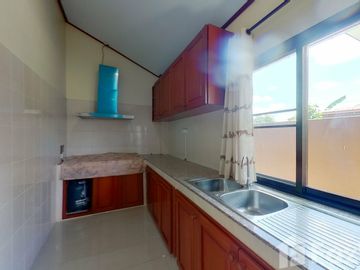 Vintage Teak Wood Home in World Club Land