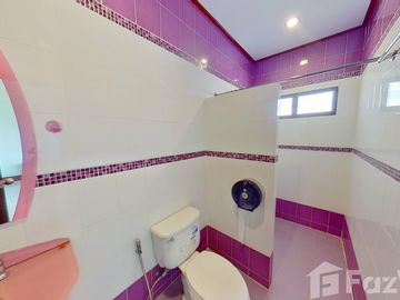 Vintage Teak Wood Home in World Club Land