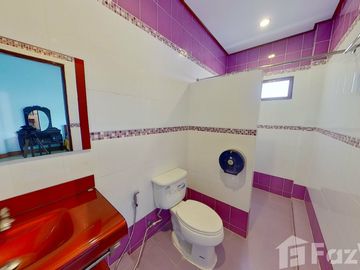 Vintage Teak Wood Home in World Club Land
