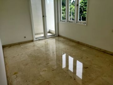Rumah Mewah Bintaro Hoek Jakarta Selatan Strategis