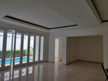 Rumah Mewah Bintaro Hoek Jakarta Selatan Strategis
