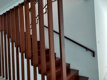 Rumah Mewah Bintaro Hoek Jakarta Selatan Strategis