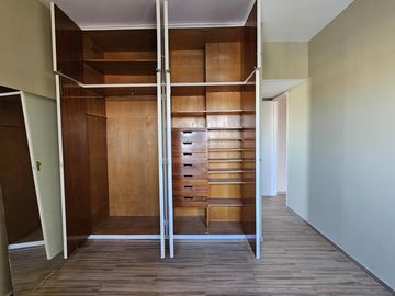 VENTA DEPARTAMENTO 3 AMBIENTES CON DEPENDENCIA RECICLADO COCHERA BAULERA PISO ALTO BELGRANO R