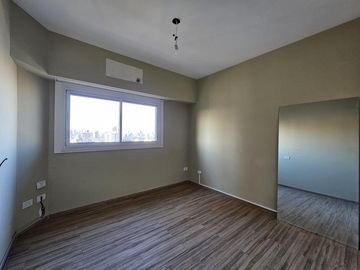 VENTA DEPARTAMENTO 3 AMBIENTES CON DEPENDENCIA RECICLADO COCHERA BAULERA PISO ALTO BELGRANO R