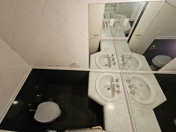 VENTA DEPARTAMENTO 3 AMBIENTES CON DEPENDENCIA RECICLADO COCHERA BAULERA PISO ALTO BELGRANO R